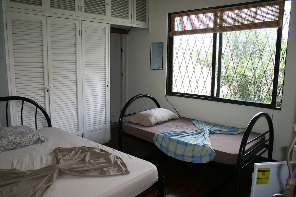 Hostal In The Wind And *