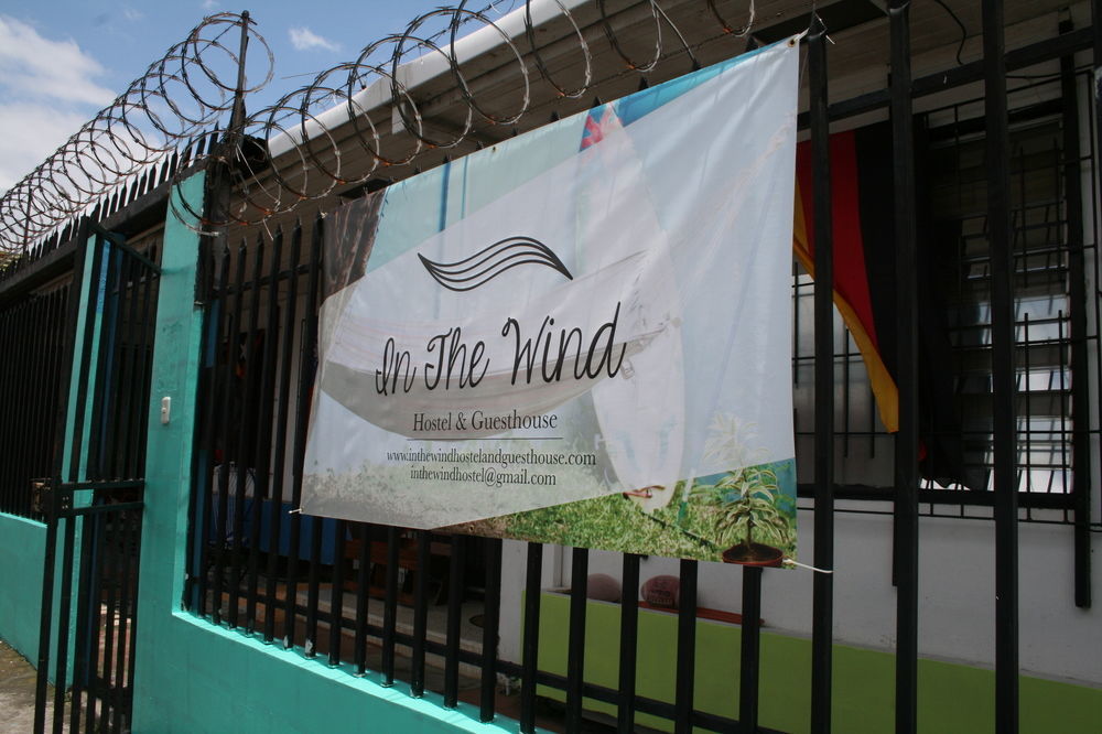 Hostal In The Wind And *